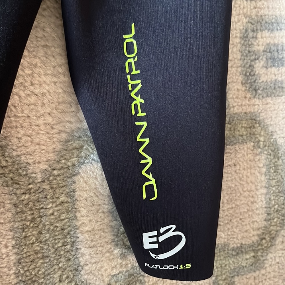 Rip Curl Black and Yellow Men's Swim Rash Guard - Picture 3 of 6